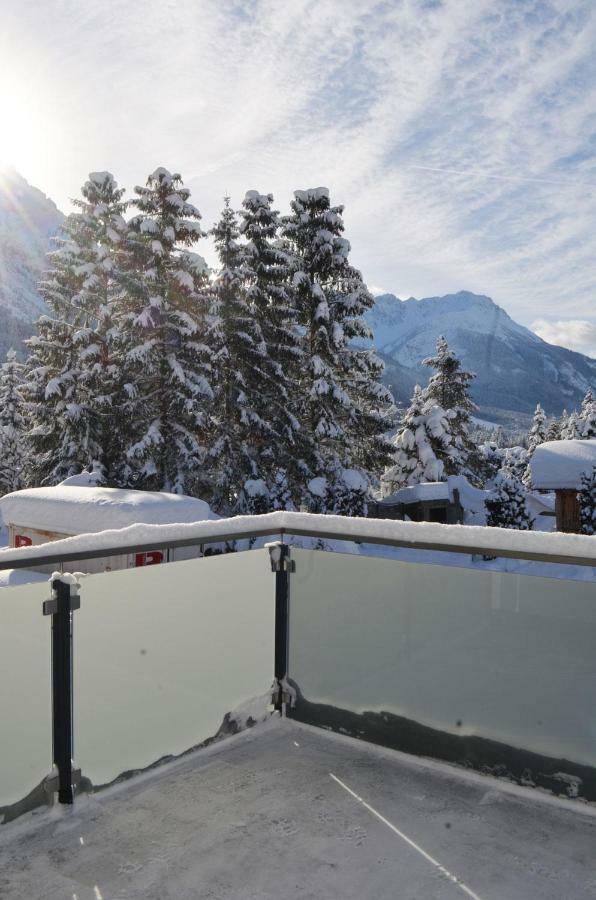 Zugspitzappartements Ehrwald Esterno foto